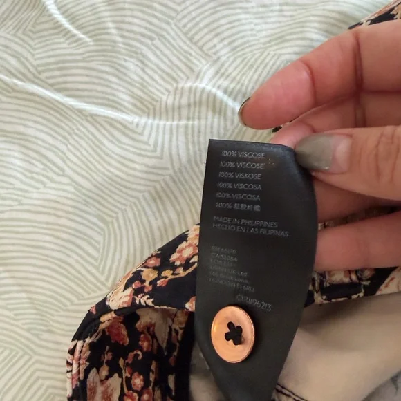 Anthropologie Floral Print Pants - Picture 6 of 6